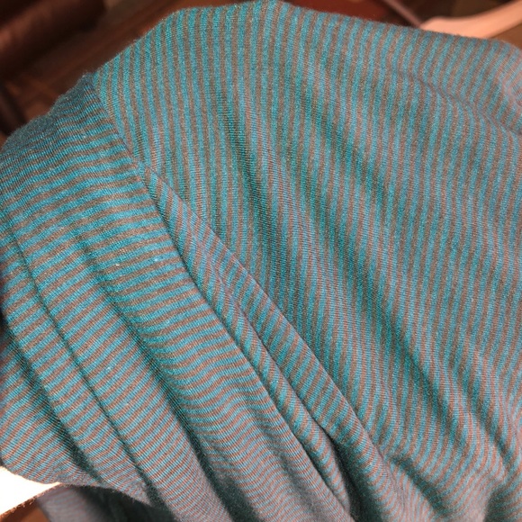 American Eagle Cotton Stripped Top Size M - Picture 6 of 6